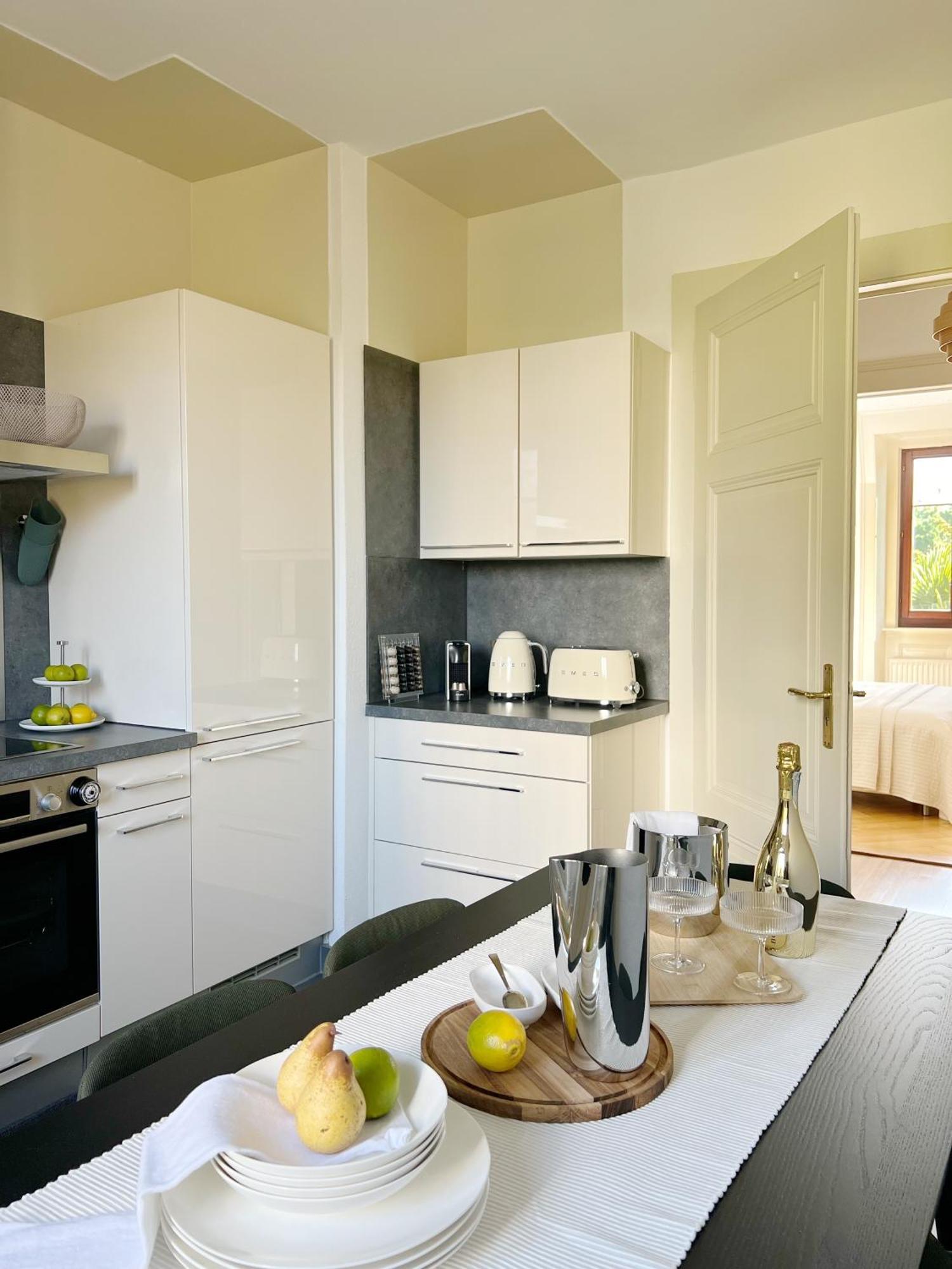 Montreux Riviera Suite Waterfront 3 Bedrooms Private Parking Eksteriør bilde